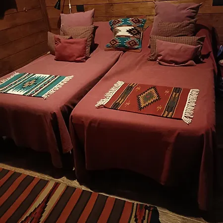 בית הארחה Red Cedar Ranch
