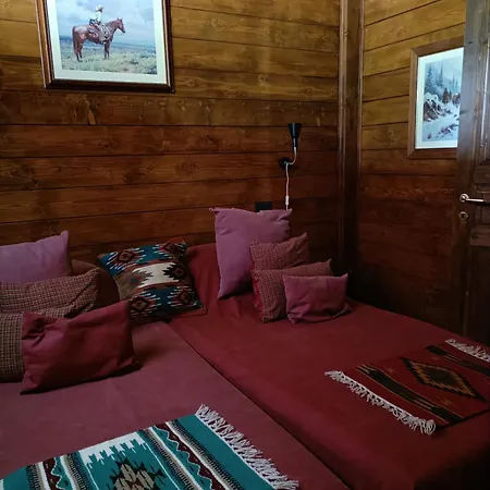 בית הארחה Red Cedar Ranch 3*